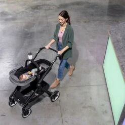 Evenflo Gold Pivot Xpand Second Seat -Chicco Kids Shop GUEST 074e88cd 7e50 49f6 b1c9 8828903e94a4