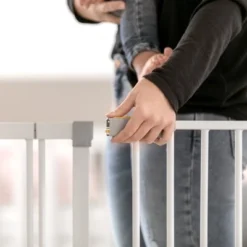 Hauck Open N Stop KD Pressure Fit Pet & Baby Safety Gate For Doorway, Stairway, Or Hallway, White -Chicco Kids Shop GUEST 0ed75303 4b0f 4c08 96b7 469ef89761d3