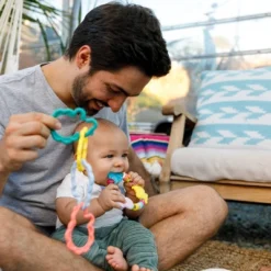 Infantino Go Gaga! Teethers & Rattle Baby Gift Set -Chicco Kids Shop GUEST 0eef017a 0869 414b ba00 070e2dd91186