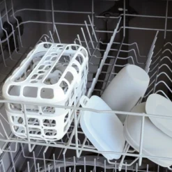 Re-Play Silicone Sippy Cup (Cup & Lid) - Candy Cane -Chicco Kids Shop GUEST 184aca02 ab7e 4d56 8a42 9f36006f3a61