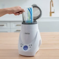 Dr. Brown's Dr. Brown's Deluxe Bottle Warmer & Sterilizer - White 26 Dr. Brown's Dr. Brown's Deluxe Bottle Warmer & Sterilizer - White -Chicco Kids Shop GUEST 1a37a6d6 e36c 4e75 ad5f 248b2c12488b