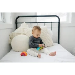 Chewbeads Stacker Teether - Rainbow -Chicco Kids Shop GUEST 1d4f2198 4a72 4905 b765 a966e5635d88