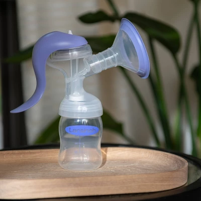 Lansinoh Manual Breast Pump 8 Lansinoh Manual Breast Pump - Image 8