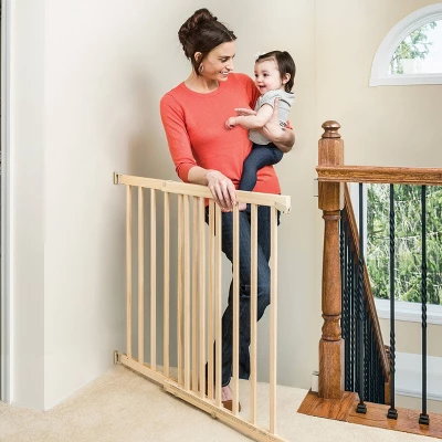 Evenflo Top-of-Stair Extra Tall Wood Gate 5 Evenflo Top-of-Stair Extra Tall Wood Gate - Image 5