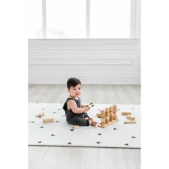 LITTLE Bot Ofie Playmat - Zen Line + Triangle -Chicco Kids Shop GUEST 4afe0e2d 3acb 4eb1 bcfb 19c26fa87482