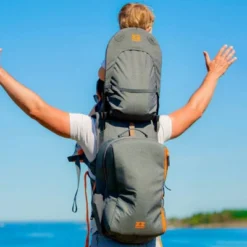 MiniMeis Shoulder Carrier -Chicco Kids Shop GUEST 64ffabf8 0bb8 48f4 8403 37e68672d7e7