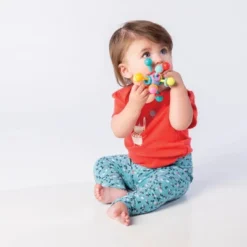 Manhattan Toy Atom Rattle & Teether Grasping Activity Baby Toy 5 Manhattan Toy Atom Rattle & Teether Grasping Activity Baby Toy -Chicco Kids Shop GUEST 722a67a1 6429 4854 adcb 57cbff702378