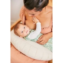 DockATot La Maman Wedge Nursing Pillow -Chicco Kids Shop GUEST 89eac3a4 f07c 4c51 aee7 4aa5460fb70e