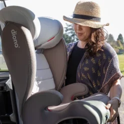 Diono Monterey 2XT Latch 2-in-1 Car Seat -Chicco Kids Shop GUEST 914054f0 e559 41b3 a36b 9b5d687e4874