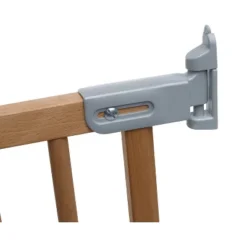 BabyDan FlexiFit Gate - Beechwood -Chicco Kids Shop GUEST 950a5af1 a73d 4b4b 8c8e 3c089ea77720