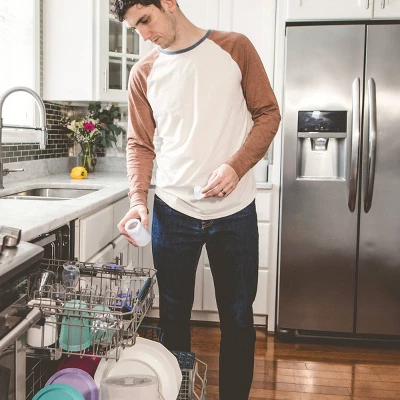 Lansinoh Baby Bottles For Breastfeeding Babies With 3 Slow Flow Nipples (Size 2S) - 5oz/3ct 8 Lansinoh Baby Bottles For Breastfeeding Babies With 3 Slow Flow Nipples (Size 2S) - 5oz/3ct - Image 8