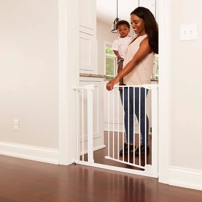 Toddleroo By North States Bright Choice Auto-Close Baby Gate - White - 29.75"-40.5" Wide 4 Toddleroo By North States Bright Choice Auto-Close Baby Gate - White - 29.75"-40.5" Wide - Image 4