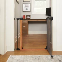 Toddleroo By North States Deco Woodcraft Steel Gate With Auto-Close -Chicco Kids Shop GUEST b63a8151 dfba 46f6 8d74 7cb0905b546a