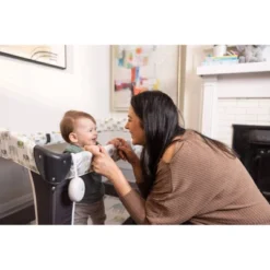 Yogasleep Hushh+ Travel Sound Machine With Wireless Speaker And Night Light -Chicco Kids Shop GUEST cb4ce042 4446 47d4 99d5 4613b11b8040