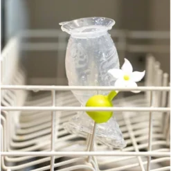 Haakaa Breast Pump With Suction Base And White Flower Stopper - 5oz -Chicco Kids Shop GUEST cd22f9df 7f65 4efe b7c2 80a0a6792d68