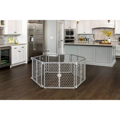 Regalo 2-in-1 Play Yard And Baby Gate 2 Regalo 2-in-1 Play Yard And Baby Gate - Image 2