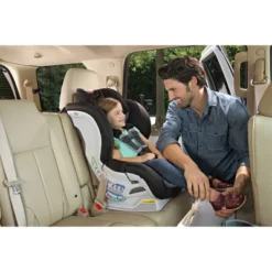 Britax Marathon ClickTight Convertible Car Seat -Chicco Kids Shop GUEST dc828b5d 71ec 4bcd ab84 b6ed756e7c6e