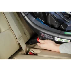 Graco SnugFit Infant Car Seat Base - Black 6 Graco SnugFit Infant Car Seat Base - Black -Chicco Kids Shop GUEST ef276d84 e1f2 44ab a710 be7982107796